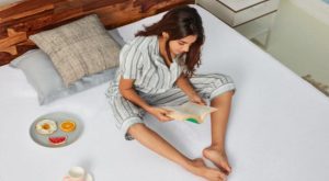 ریزش مو و شوره سر روی بالش؟محافظی که بهداشت خواب شما را تضمین میکند...