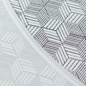 نگران ریختن مایعات روی تشک هستید؟ راه حل اینجاست!