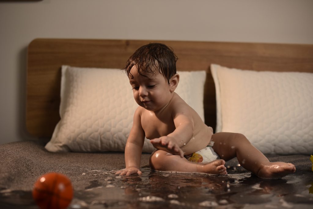 🛏️ بهترین نوع محافظ تشک ضد آب برای هر سلیقه و بودجه