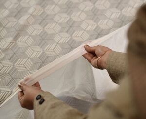 معرفی بهترین جنس‌های محافظ تشک ضد آب برای پوست‌های حساس