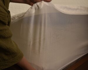 کدام محافظ تشک برای تابستان مناسب‌تر است؟