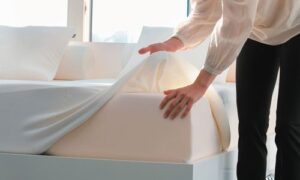 مزایای استفاده از محافظ تشک ضد آب در تابستان و زمستان